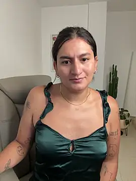 Snapshot of ari_artis chatting on 3, 3, 2026 ari artis online show from 3, 3, 2026