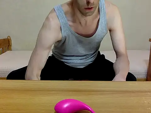 HandsomeAlfie online show from 5, 10, 2025