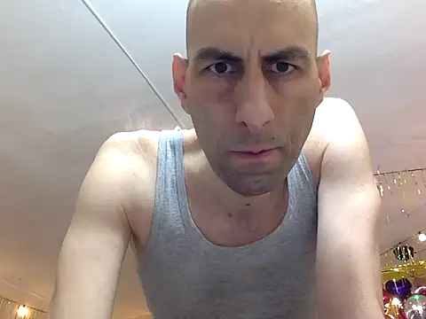 HandsomeAlfie online show from 9, 3, 2026