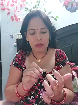 Poojabhabi101 online show from 7, 11, 2025