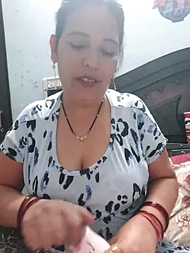 Poojabhabi101 online show from 24, 4, 2026