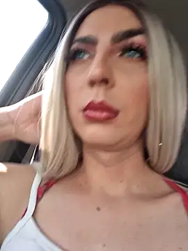 Snapshot of AlejandraDangerGirl chatting on 1, 2, 2025 AlejandraDangerGirl online show from 1, 2, 2025