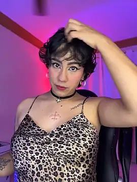 Snapshot of ZahaRoseee chatting on 6, 3, 2026 ZahaRoseee online show from 6, 3, 2026