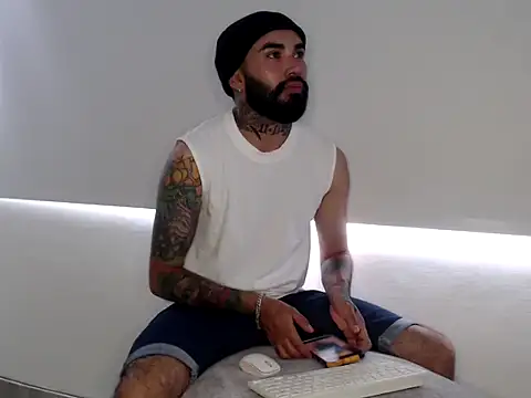 transgenderboy online show from 30, 5, 2026