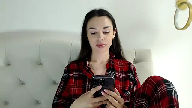 Mika Gold online show from 22, 4, 2026