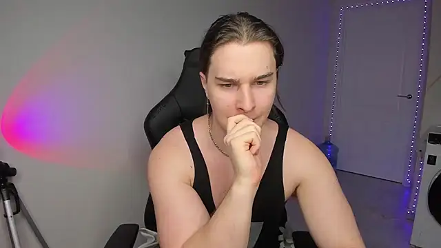 Snapshot of Vincent_Strong chatting on 22, 1, 2025 Vincent Strong online show from 22, 1, 2025