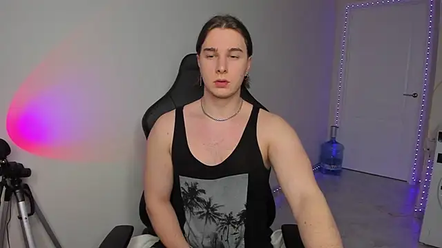 Snapshot of Vincent_Strong chatting on 25, 1, 2025 Vincent Strong online show from 25, 1, 2025