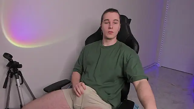 Snapshot of Vincent_Strong chatting on 15, 2, 2025 Vincent Strong online show from 15, 2, 2025