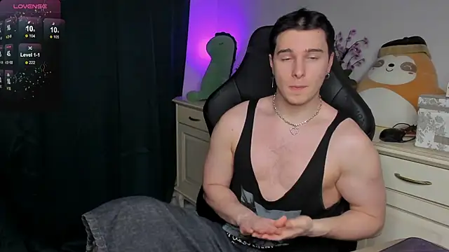 Snapshot of Vincent_Strong chatting on 21, 12, 2025 Vincent Strong online show from 21, 12, 2025