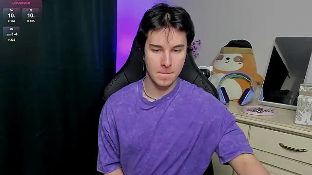 Snapshot of Vincent_Strong chatting on 4, 3, 2026 Vincent Strong online show from 4, 3, 2026