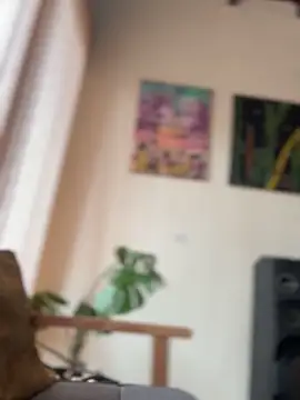 GigiiStone online show from 11, 10, 2025