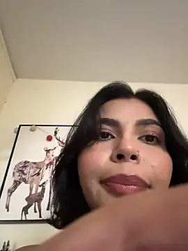 GigiiStone online show from 5, 2, 2026