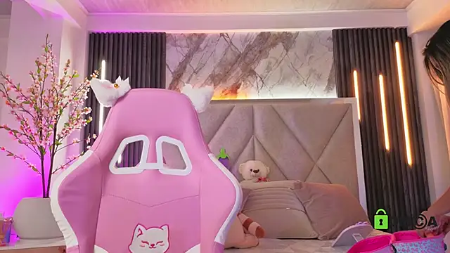 Happy tits online show from 4, 6, 2026