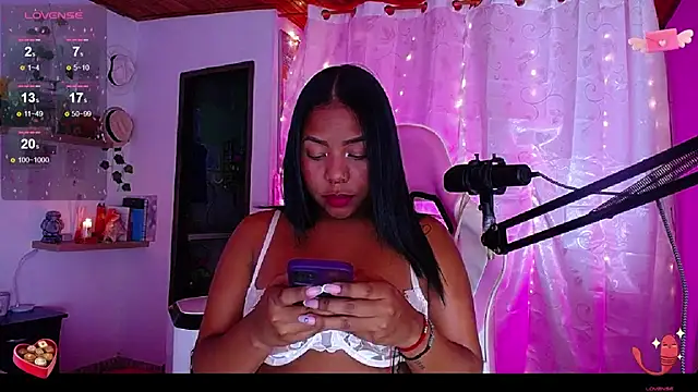 samanthaabloom online show from 11, 2, 2025