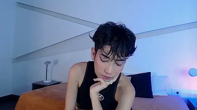 hot little bunny online show from 19, 2, 2025