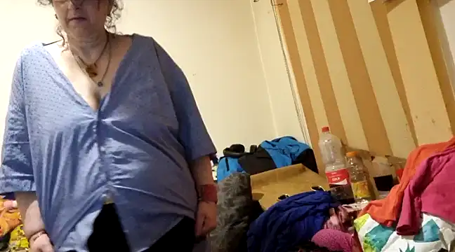 Samantha Squirtxh online show from 15, 3, 2025