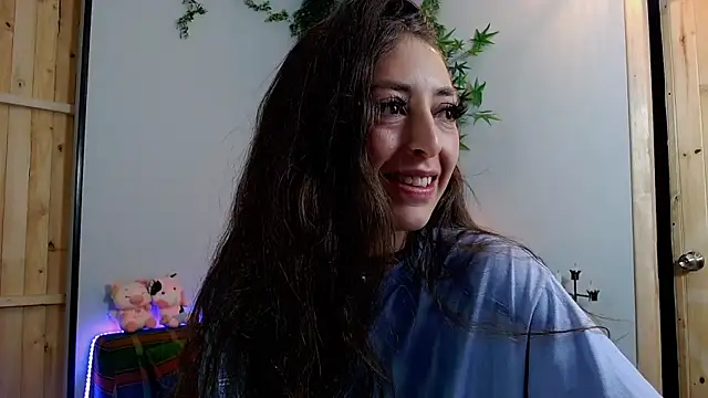 VickyJackson  online show from 5, 3, 2025