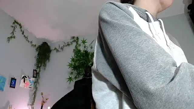 VickyJackson  online show from 21, 10, 2025