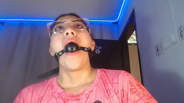 Snapshot of DaMikaela_ chatting on 12, 2, 2025 DaMikaela online show from 12, 2, 2025