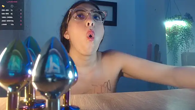 Snapshot of DaMikaela_ chatting on 25, 9, 2025 DaMikaela online show from 25, 9, 2025