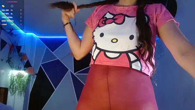 Snapshot of DaMikaela_ chatting on 18, 10, 2025 DaMikaela online show from 18, 10, 2025