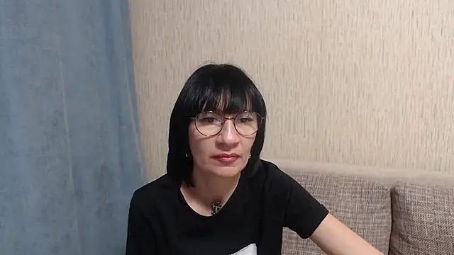 Erica95Bloom online show from 25, 2, 2025