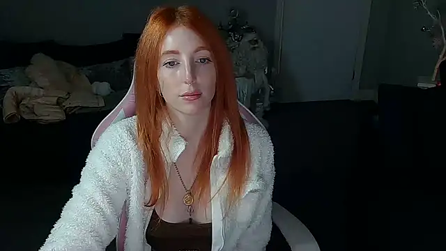 Red firesquirt online show from 10, 12, 2024