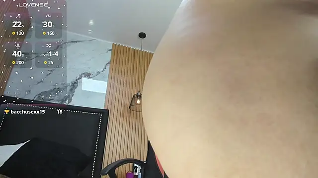 LORENADAVIES online show from 3, 6, 2026
