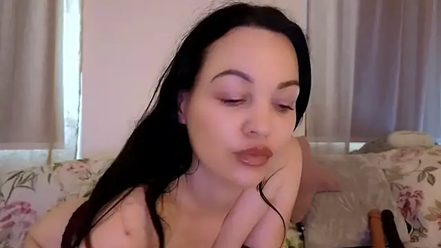 Lilie romeo online show from 9, 10, 2025