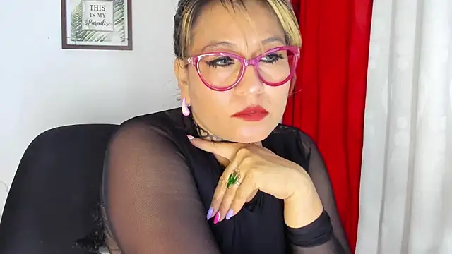 Victoria Caruso online show from 18, 12, 2024