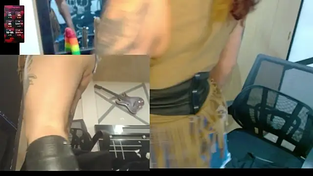 Snapshot of miss_cloverrr chatting on 28, 10, 2025 miss cloverrr online show from 28, 10, 2025