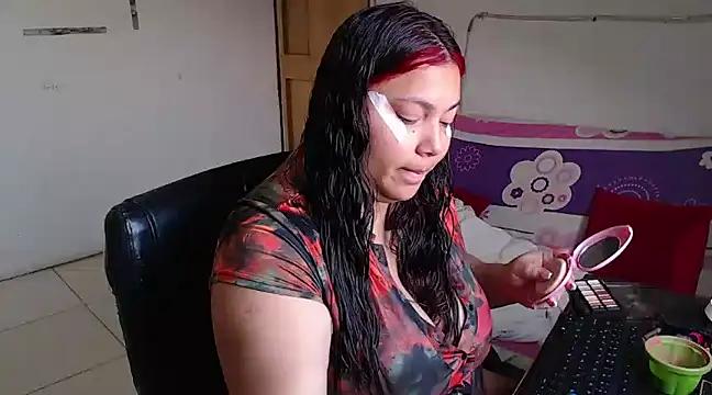 Snapshot of girl_milk2 chatting on 7, 2, 2025 girl milk2 online show from 7, 2, 2025