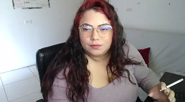 Snapshot of girl_milk2 chatting on 8, 3, 2025 girl milk2 online show from 8, 3, 2025