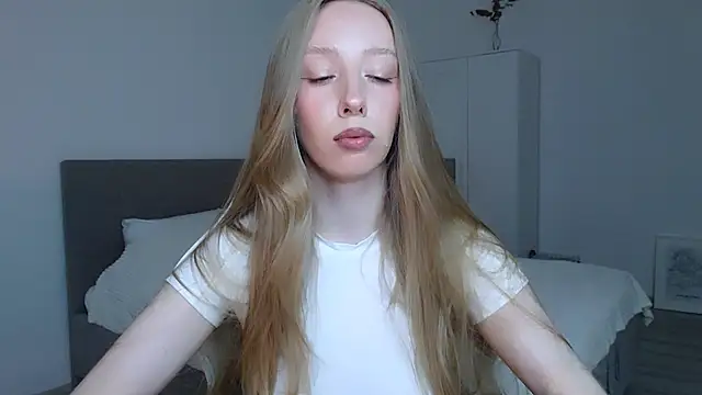 Luna insniity online show from 8, 10, 2025