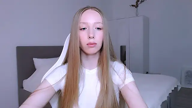 Luna insniity online show from 6, 11, 2025