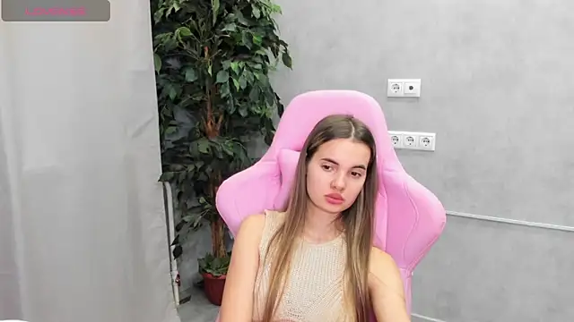 Donna Evans online show from 6, 12, 2024