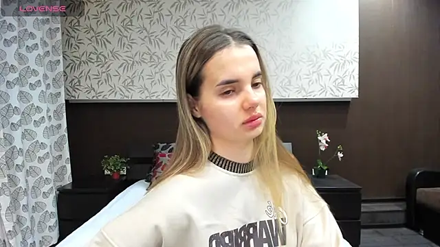 Donna Evans online show from 12, 12, 2024