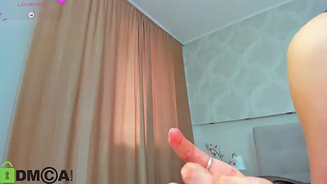 Snapshot of Donna_Evans chatting on 18, 5, 2026 Donna Evans online show from 18, 5, 2026