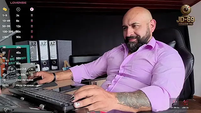 Snapshot of JD-69 chatting on 28, 10, 2025 JD-69 online show from 28, 10, 2025