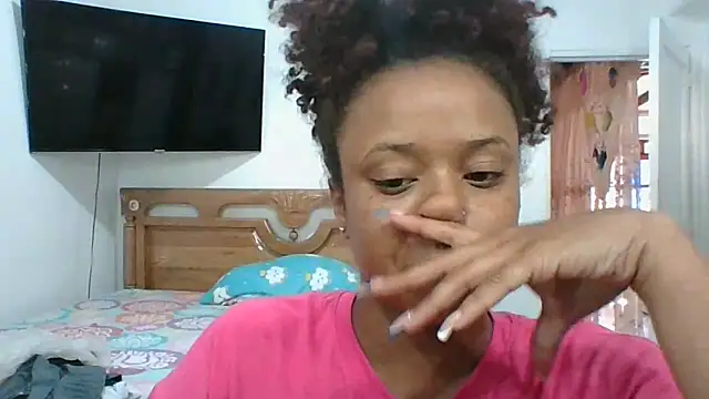 Snapshot of Eylend_Lisboa chatting on 15, 1, 2025 Eylend Lisboa online show from 15, 1, 2025