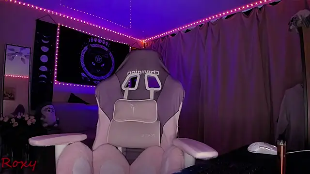 wet dream  online show from 21, 4, 2026