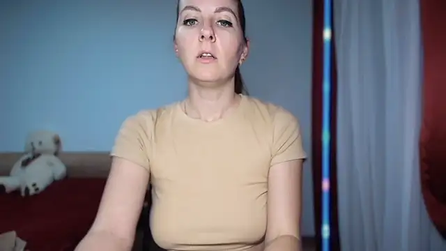 Snapshot of beauty_bella chatting on 13, 2, 2025 beauty bella online show from 13, 2, 2025