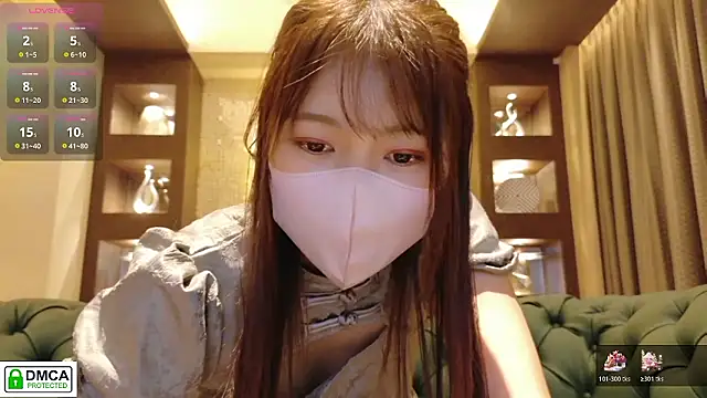 Snapshot of SUZU_ chatting on 7, 6, 2026 SUZU online show from 7, 6, 2026