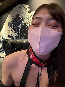 Snapshot of SUZU_ chatting on 12, 6, 2026 SUZU online show from 12, 6, 2026