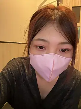Snapshot of SUZU_ chatting on 14, 6, 2026 SUZU online show from 14, 6, 2026