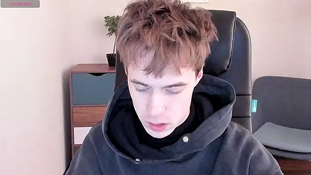 Snapshot of _tokyo_ghoul chatting on 10, 1, 2025 tokyo ghoul online show from 10, 1, 2025