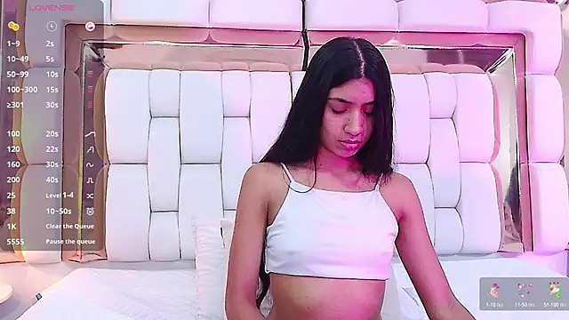 littlee emilyy  online show from 27, 2, 2025