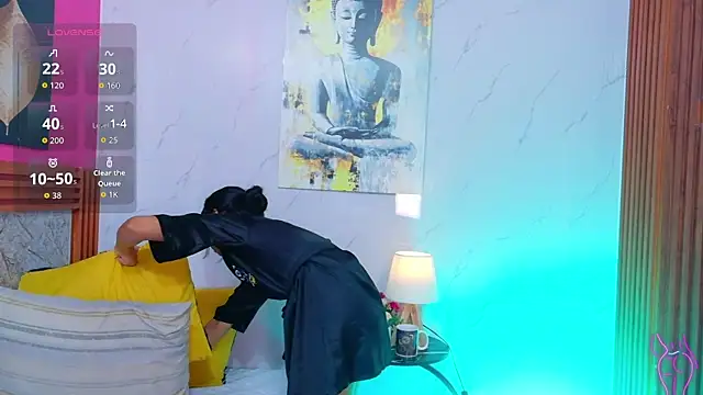 littlee emilyy  online show from 28, 7, 2026