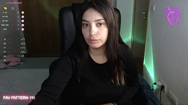 AnnaQueen online show from 27, 1, 2025