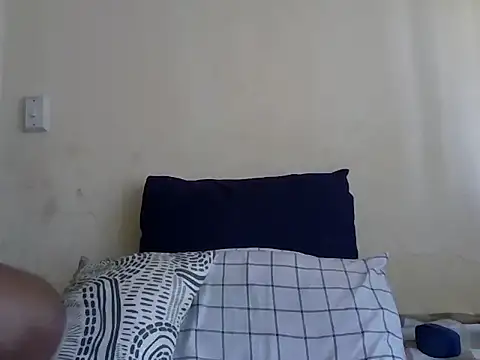 Snapshot of Malaika_Nkosi chatting on 12, 11, 2025 Malaika Nkosi online show from 12, 11, 2025